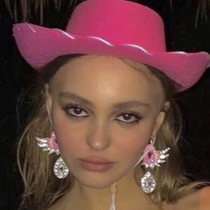 Meet your Posher, Farrah